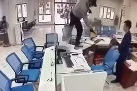 Đã bắt được nghi phạm cướp ngân hàng ở Nghệ An