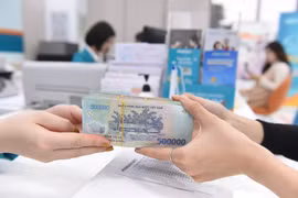 Thủ tướng yêu cầu tiếp tục giảm lãi suất cho vay