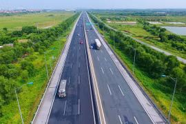 Đề xuất mức phí ô tô đi cao tốc do Nhà nước đầu tư cao nhất là 6.000 đồng/km