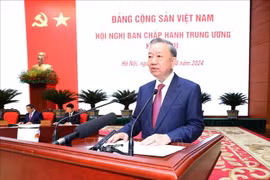 Kiện toàn bộ máy lãnh đạo vì sự phát triển của đất nước 