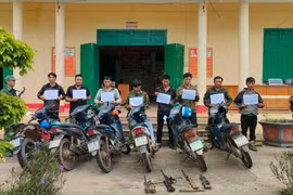 Đồn Biên phòng Ia Mơr phát hiện, bắt giữ 8 đối tượng mang theo súng tự chế