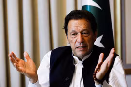 Cựu thủ tướng Pakistan đã chịu ra trình diện tòa án