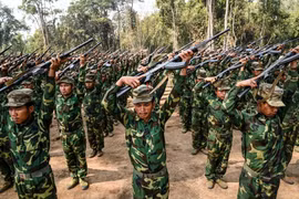 Hàng ngàn người Rohingya ở Myanmar chạy trốn phiến quân Arakan Army