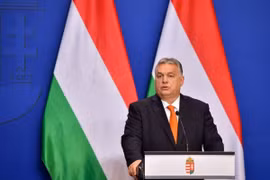 Thủ tướng Hungary cho rằng Kiev khó thắng và lệnh trừng phạt Nga chỉ làm tổn hại châu Âu