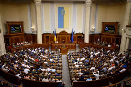 Thiếu quân, Ukraine hạ độ tuổi nhập ngũ và huy động cả tù nhân