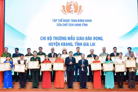 Gia Lai: Gặp mặt, biểu dương 50 tập thể, cá nhân điển hình trong học tập và làm theo Bác
