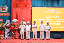 Gặp mặt truyền thống 65 năm ngày lực lượng An ninh chính trị nội bộ