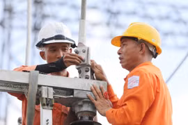 Giá điện tăng 4,5%, lên 2.006 đồng/kWh