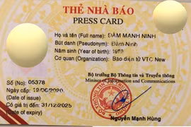 Tạm giữ tài xế dùng thẻ Nhà báo giả để “né” xử lý vi phạm giao thông
