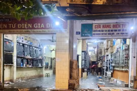 Nước sông Hồng tại Yên Bái dâng cao, hơn 1.000 hộ dân ngập sâu nguy hiểm