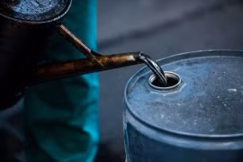 Giá xăng dầu hôm nay 30/6: Cắt đứt đà tăng