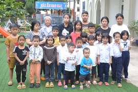 Trao yêu thương đến trẻ mồ côi ở Pleiku