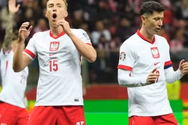 Lewandowski 'dạo chơi' vòng play-off EURO, Ba Lan hạ Estonia 5-1