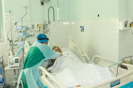 Ngày 2/5, ghi nhận 1.202 ca mắc mới COVID-19, có 4 ca tử vong