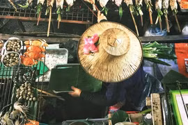 Báo quốc tế so sánh thế nào về hai điểm đến Việt Nam - Thái Lan?