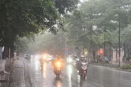 Các khu vực trên cả nước chiều tối và đêm mưa rào, ngày nắng