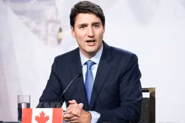 Máy bay quân sự Canada và Mỹ bắn hạ vật thể chưa xác định 