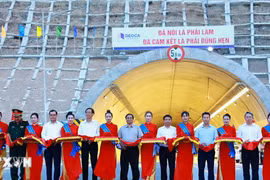 Thủ tướng phát lệnh khai thác cao tốc Cam Lâm-Vĩnh Hảo và Diễn Châu-Bãi Vọt