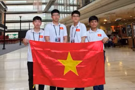 Tuyên dương học sinh đoạt giải Olympic và Khoa học kỹ thuật quốc tế 