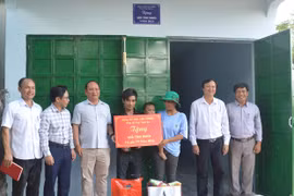 Những ngôi nhà nghĩa tình