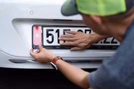 Công khai danh sách biển số ô tô đưa ra đấu giá trước 30 ngày 