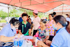 Phú Thiện: 130 người dân thôn Plei Hek được khám chữa bệnh, cấp thuốc miễn phí