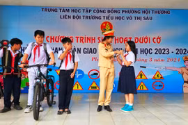 Tuyên truyền An toàn giao thông cho giáo viên, học sinh Trường Tiểu học Võ Thị Sáu