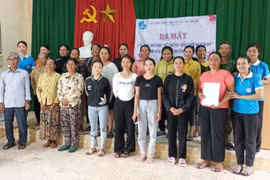 Ra mắt câu lạc bộ Phụ nữ sống tốt đời, đẹp đạo tại xã Chư Rcăm