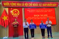 Đại biểu HĐND xã Ia Hiao đối thoại với thiếu nhi. Ảnh: Vũ Chi