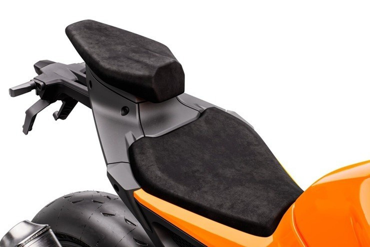 glo-moto-the-thao-3.jpg