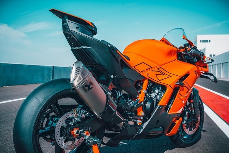 glo-moto-the-thao-2.jpg