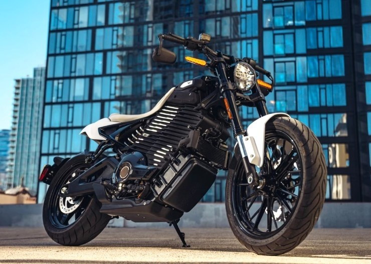 glo-tam-mau-moto-dien-dang-mua-nam-2025-5.jpg