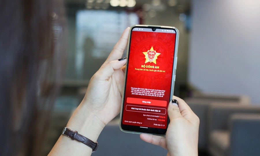 Ứng dụng định danh điện tử quốc gia VNeID ra mắt phiên bản 2.2.3 với loạt tính năng mới. glo-venid-1.jpg