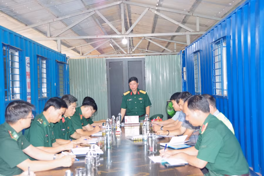 glo-kiem-tra-xay-truong-bien-gioi-2.jpg