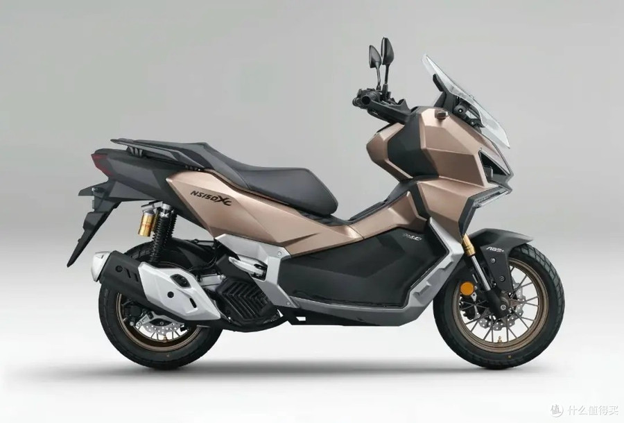 glo-honda-ns150xc-5.jpg