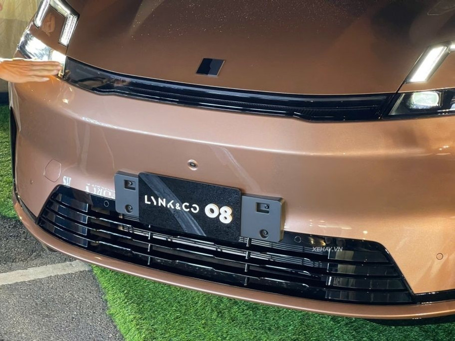 glo-d-suv-lynk-co-08-em-p-6.jpg