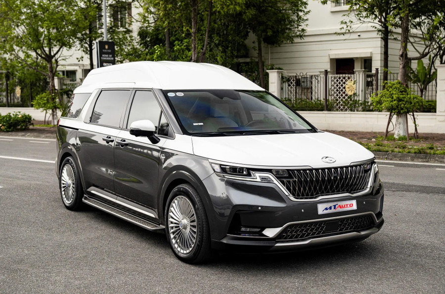 Kia Carnival phiên bản Thacoroyal. glo-xe-hang-sang-viet-nam-1.jpg
