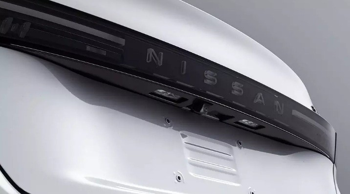 nissan-teana-3.jpg
