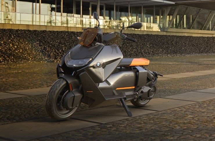 glo-bmw-ce04-3.jpg