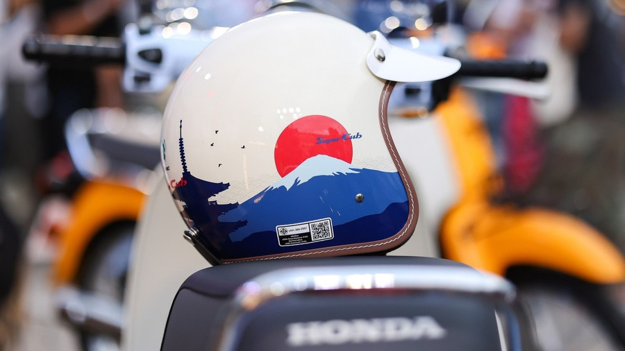 glo-honda-super-cub-fujisan-7.jpg