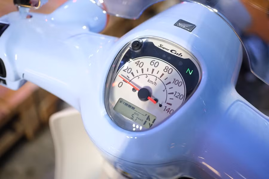 glo-honda-super-cub-fujisan-2.jpg