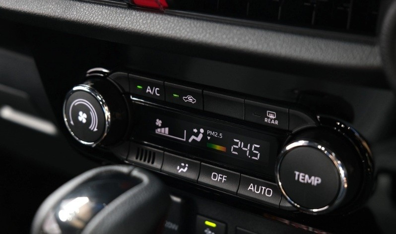 glo-toyota-vios-hybrid-5.jpg