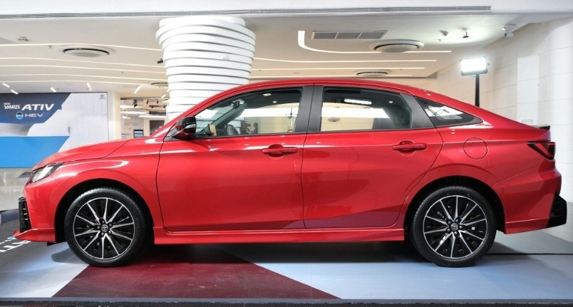 glo-toyota-vios-hybrid-3.jpg