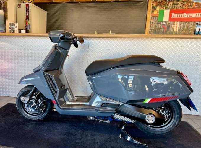 glo-lambretta-4.jpg