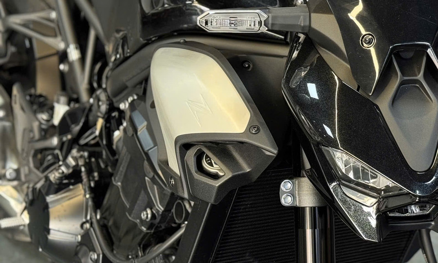 glo-kawasaki-z900-208-9.jpg