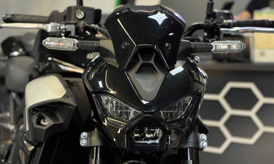 glo-kawasaki-z900-208-10.jpg