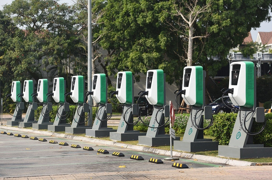V-Green đã đi trước và nắm giữ rất nhiều lợi thế trước các đối thủ. glo-tram-sac-viet-nam-3.jpg