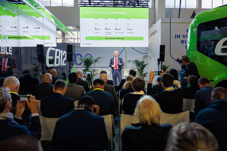glo-xe-buyt-dien-2.jpg