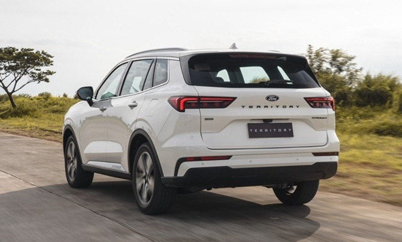 6ford-territory-hybrid.jpg