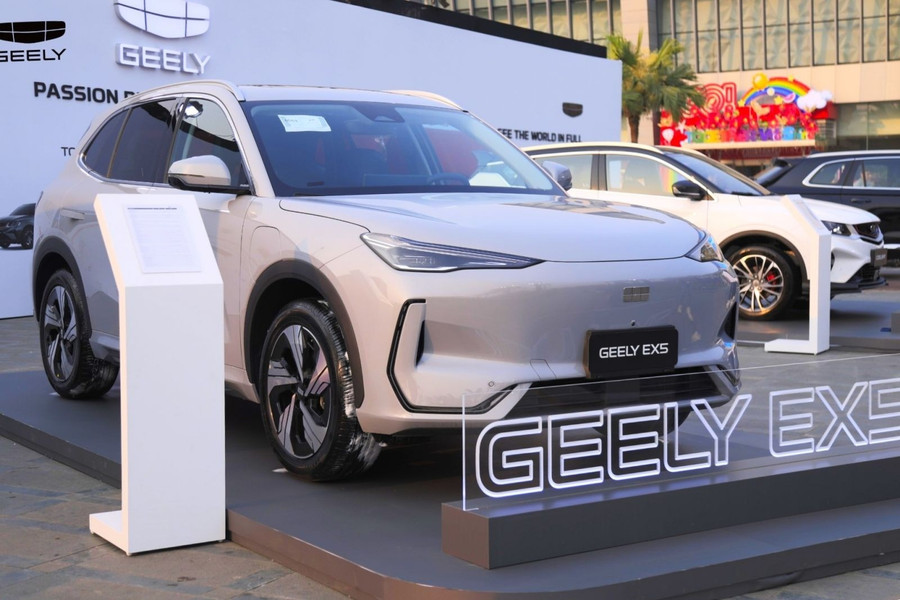 glo-geely-ex5.jpg